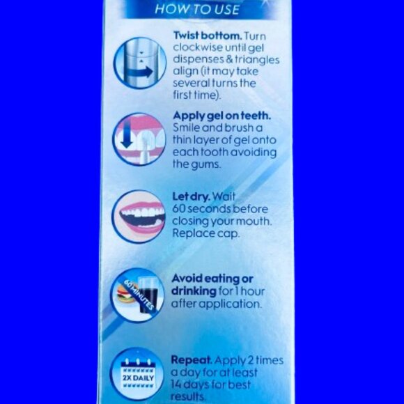 Crest 3D White Easy-To-Use Teeth Whitening Pen - 0.13 fl oz NEW EXP 2027 - Picture 3 of 4